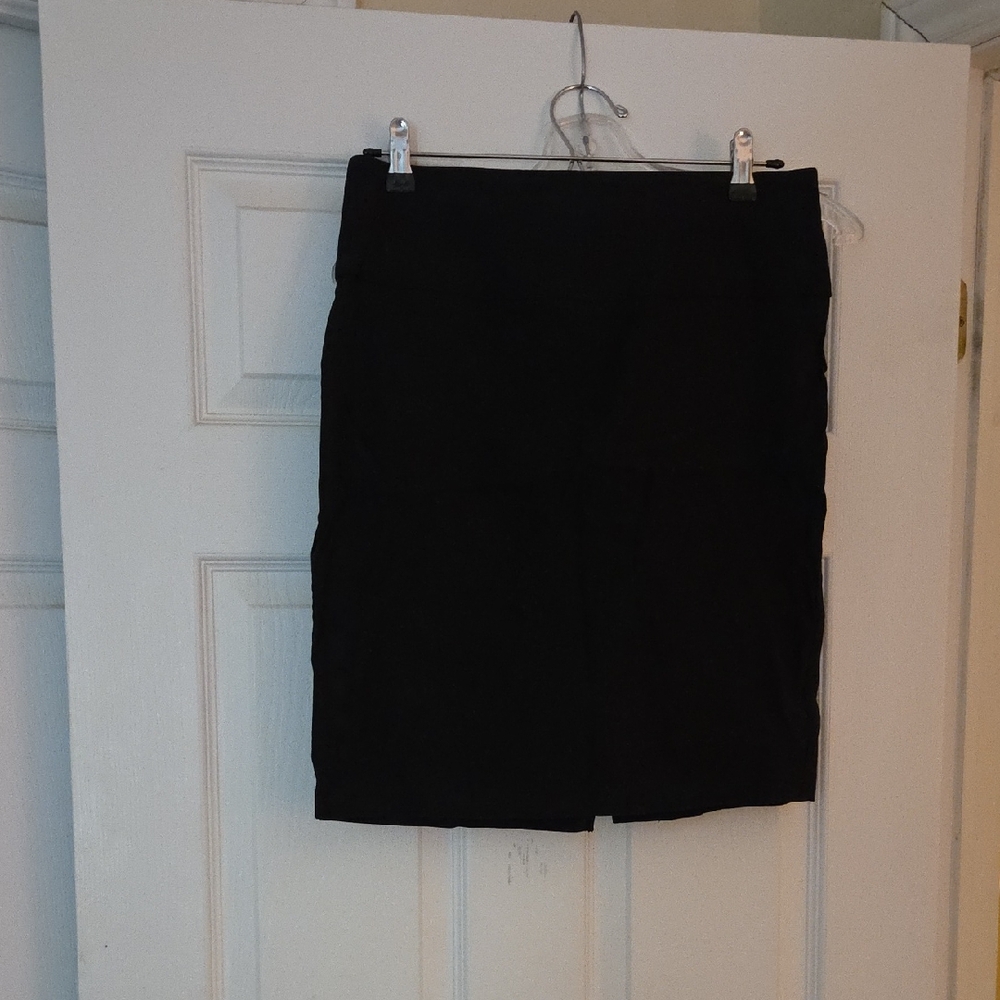 Elegant Black Women's Skirt